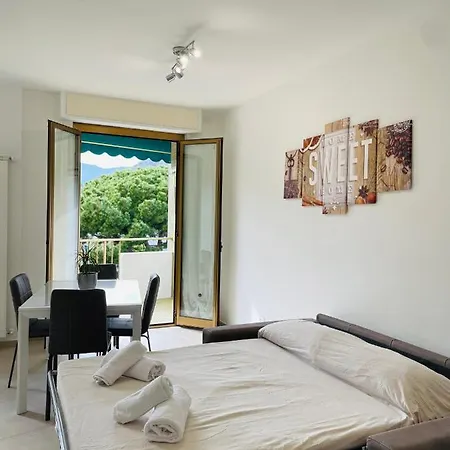 Sweet Apartment *