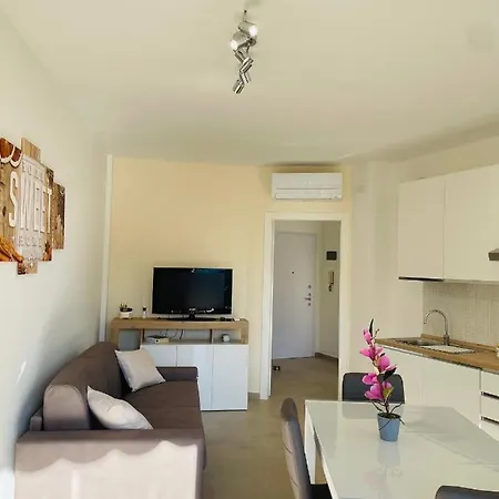 Sweet Apartment *